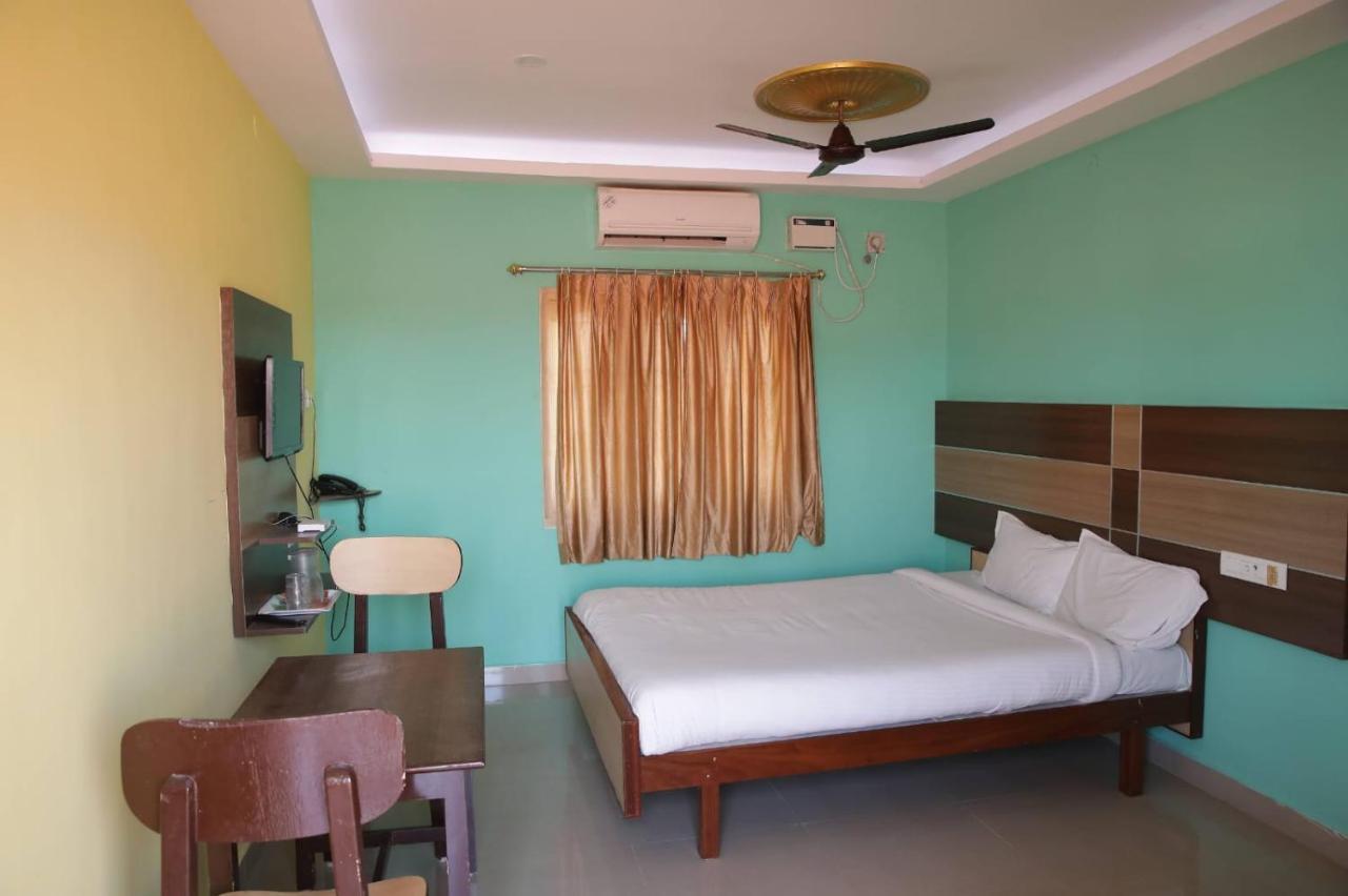 Hotel Sri Murugan Guest House Mahabalipuram Buitenkant foto